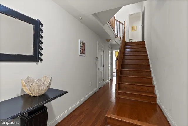 $565,000 | 1254 Harbor Island Walk, Baltimore, MD 21230