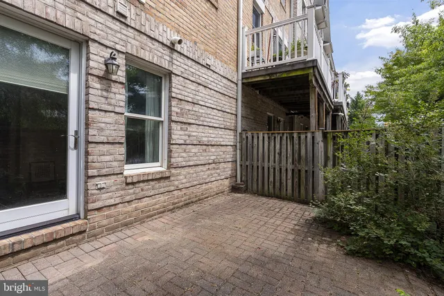 $565,000 | 1254 Harbor Island Walk, Baltimore, MD 21230