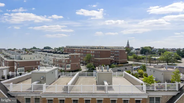 $565,000 | 1254 Harbor Island Walk, Baltimore, MD 21230