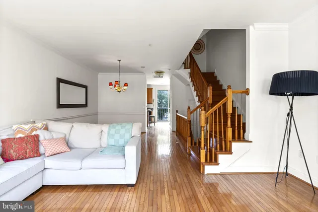 $565,000 | 1254 Harbor Island Walk, Baltimore, MD 21230