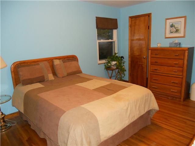 3528 Henderson Road Columbus, OH 43220 - Photo 12 of 25 Gallery Image 12