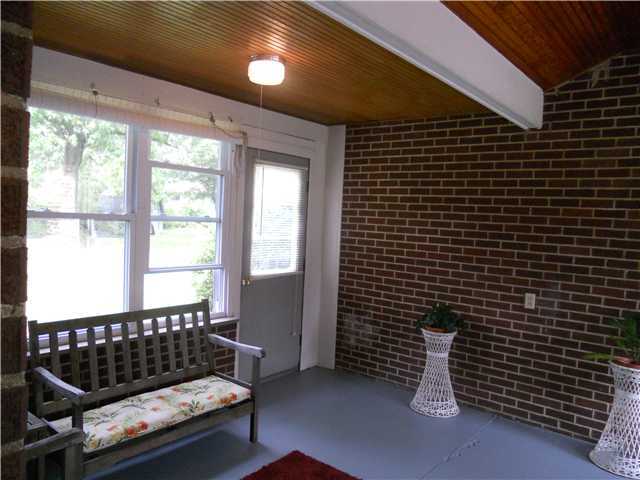 3528 Henderson Road Columbus, OH 43220 - Photo 18 of 25 Gallery Image 18