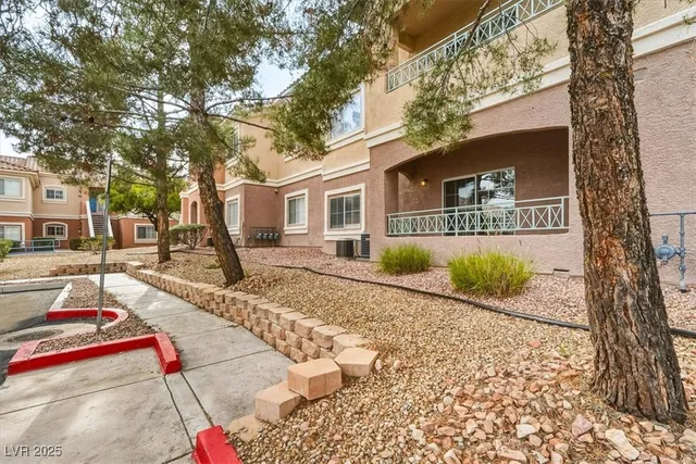 $290,000 | 352 Amber Pine Street, Unit 106, Las Vegas, NV 89144