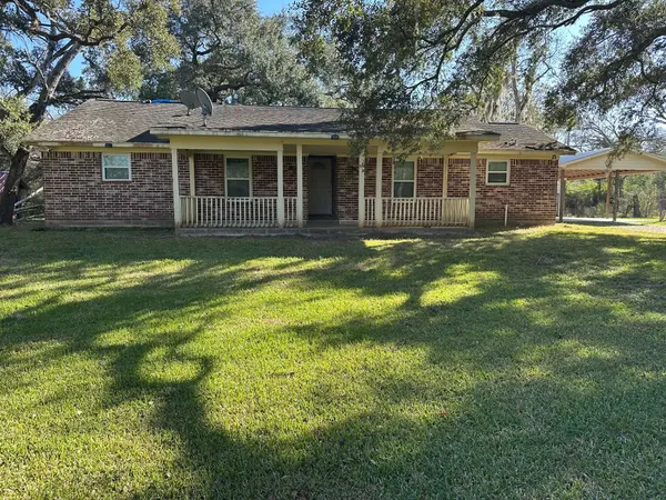 $365,900 | 6718 Live Oak Drive, Rosharon, TX 77583