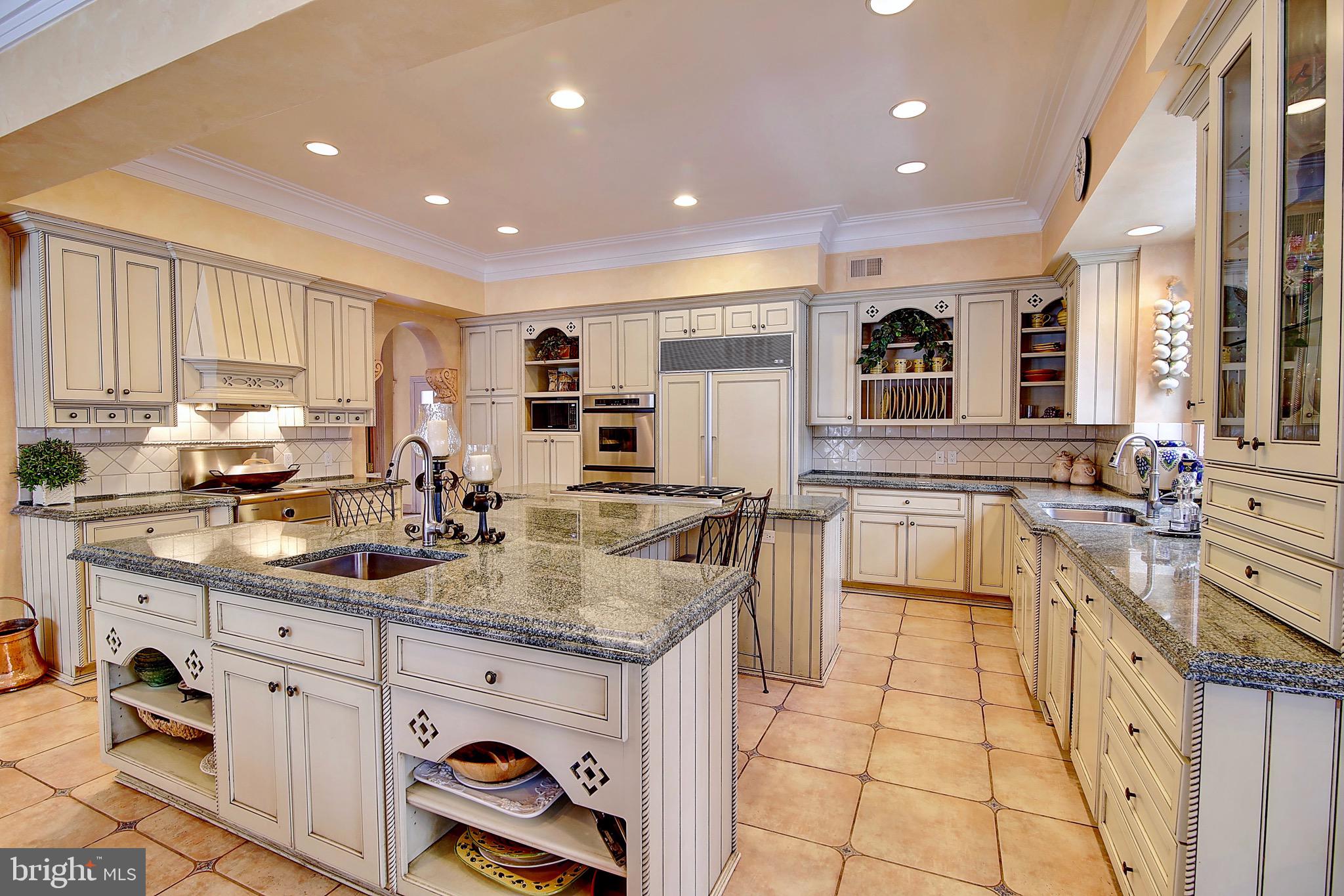 2180 Hunter Mill Road Vienna, VA 22181 - Photo 11 of 44 Kitchen