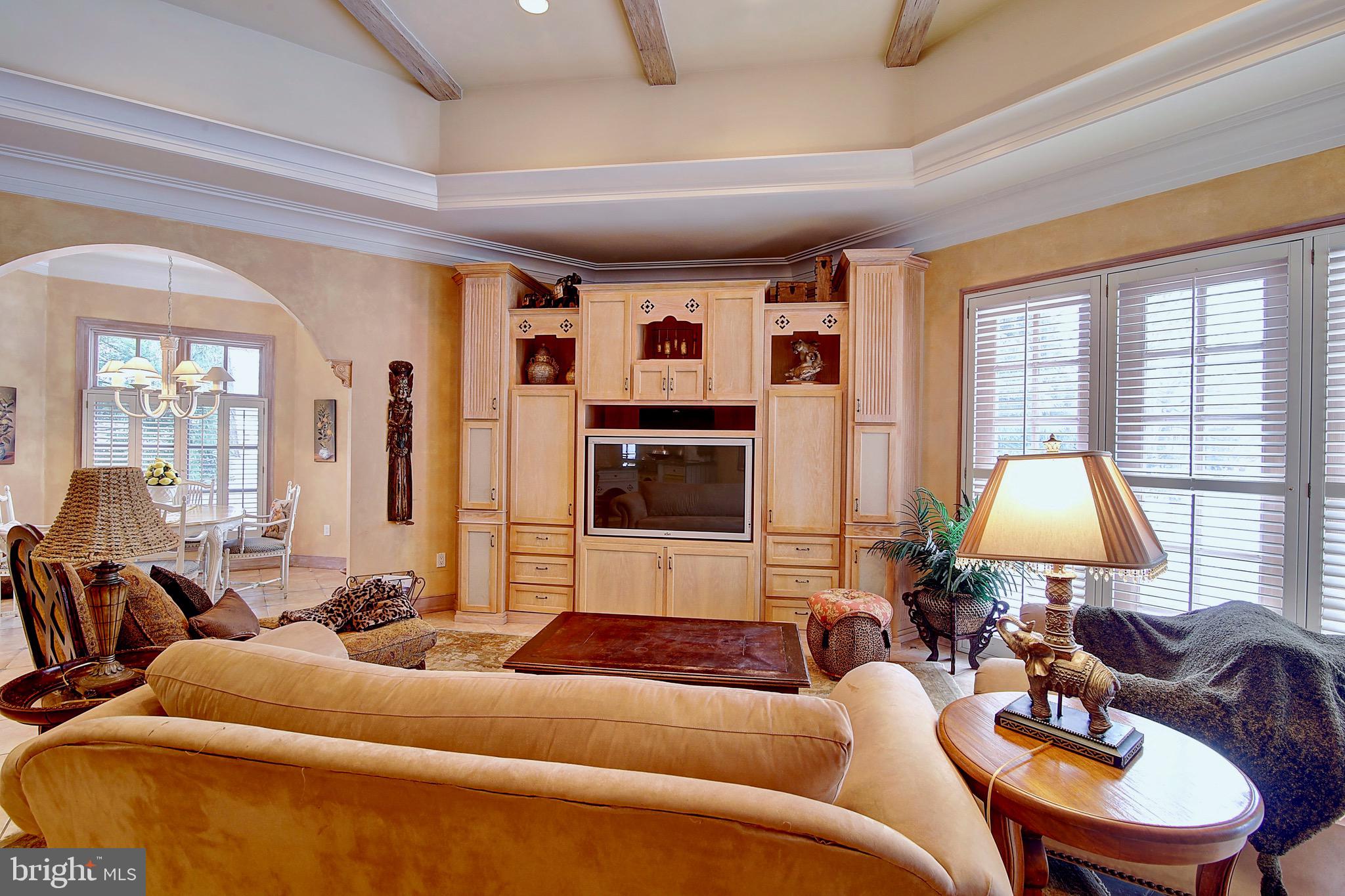 2180 Hunter Mill Road Vienna, VA 22181 - Photo 14 of 44 Family Room