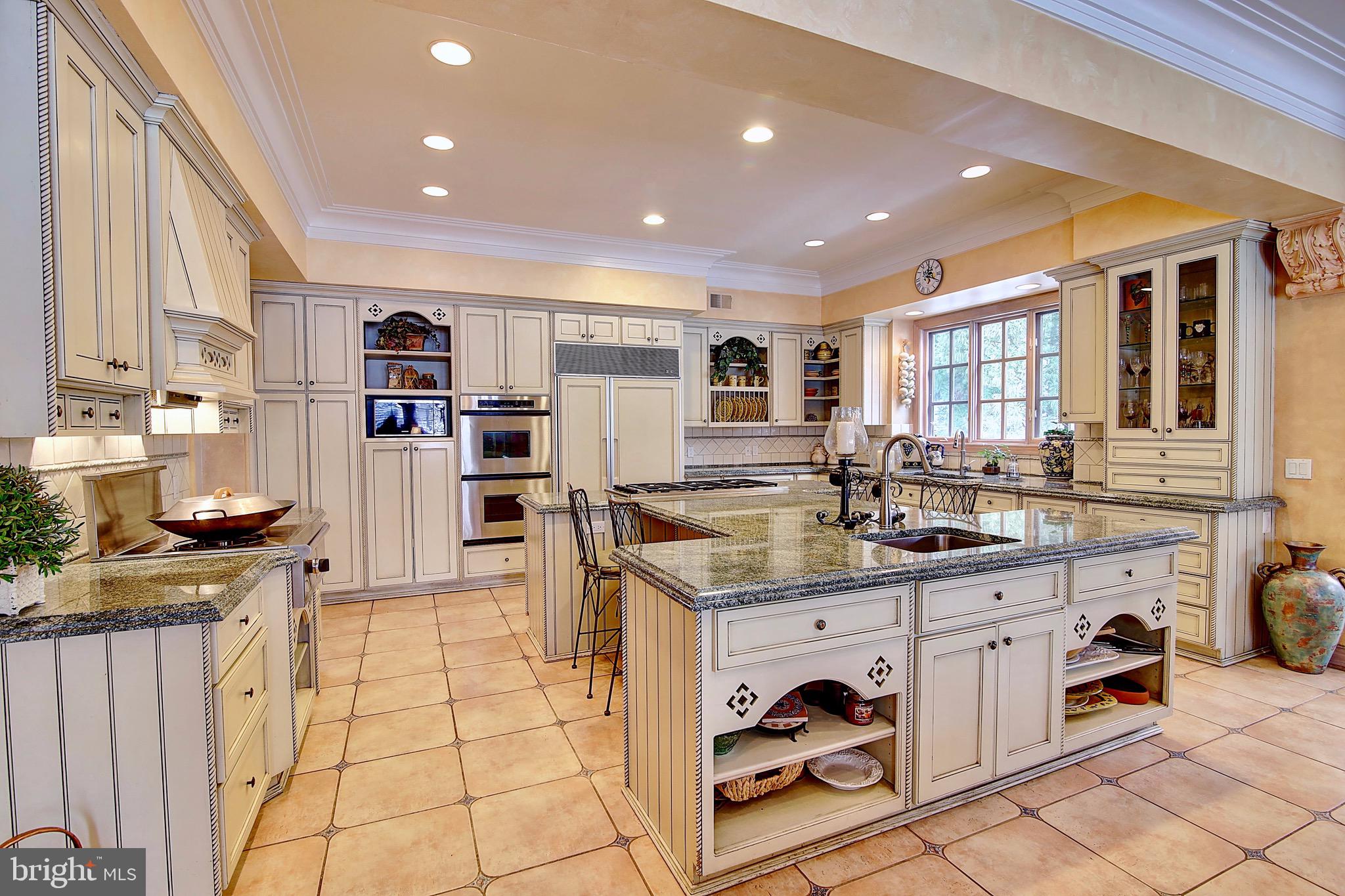 2180 Hunter Mill Road Vienna, VA 22181 - Photo 9 of 44 Kitchen