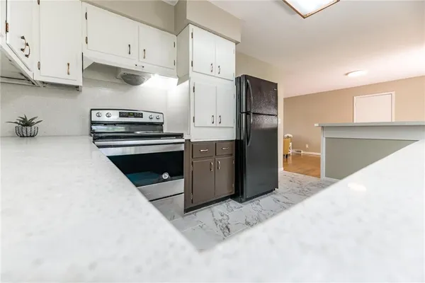 $300,000 | 9317 Mullen Road, Lenexa, KS 66215