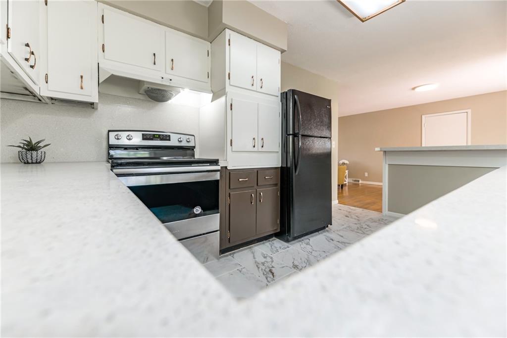 9317 Mullen Road Lenexa, KS 66215 - Photo 15 of 50