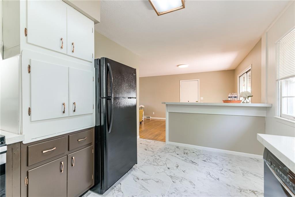 9317 Mullen Road Lenexa, KS 66215 - Photo 16 of 50