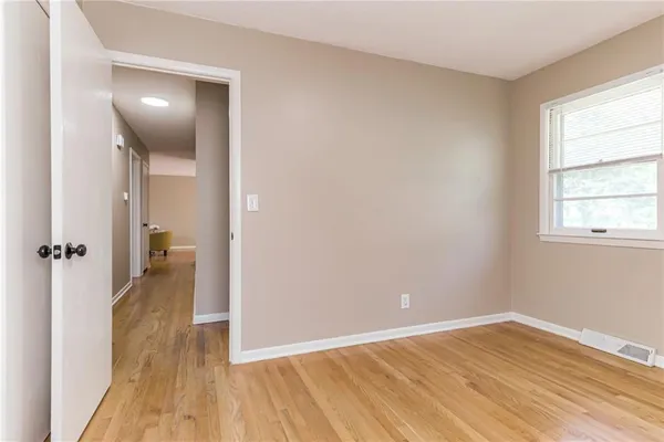 $300,000 | 9317 Mullen Road, Lenexa, KS 66215