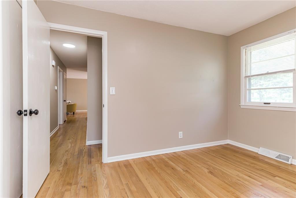 9317 Mullen Road Lenexa, KS 66215 - Photo 25 of 50