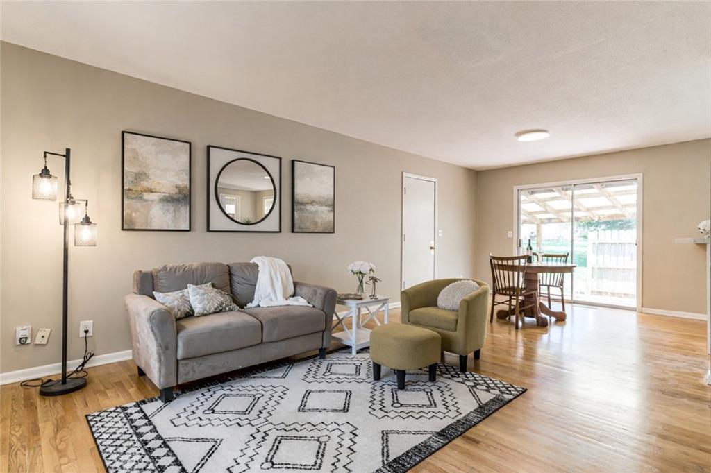 9317 Mullen Road Lenexa, KS 66215 - Photo 6 of 50