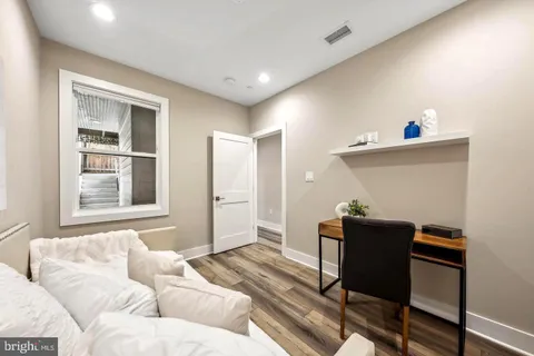 $3,950 | 1213 Holbrook Street Northeast, Unit 1, Washington, DC 20002