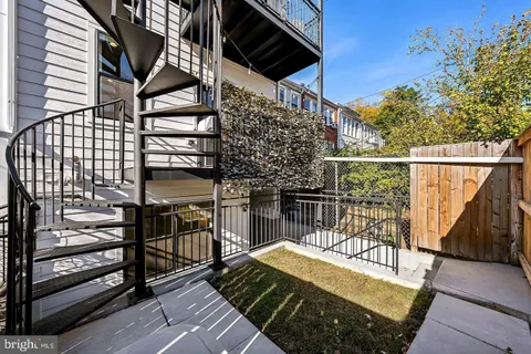 $3,950 | 1213 Holbrook Street Northeast, Unit 1, Washington, DC 20002