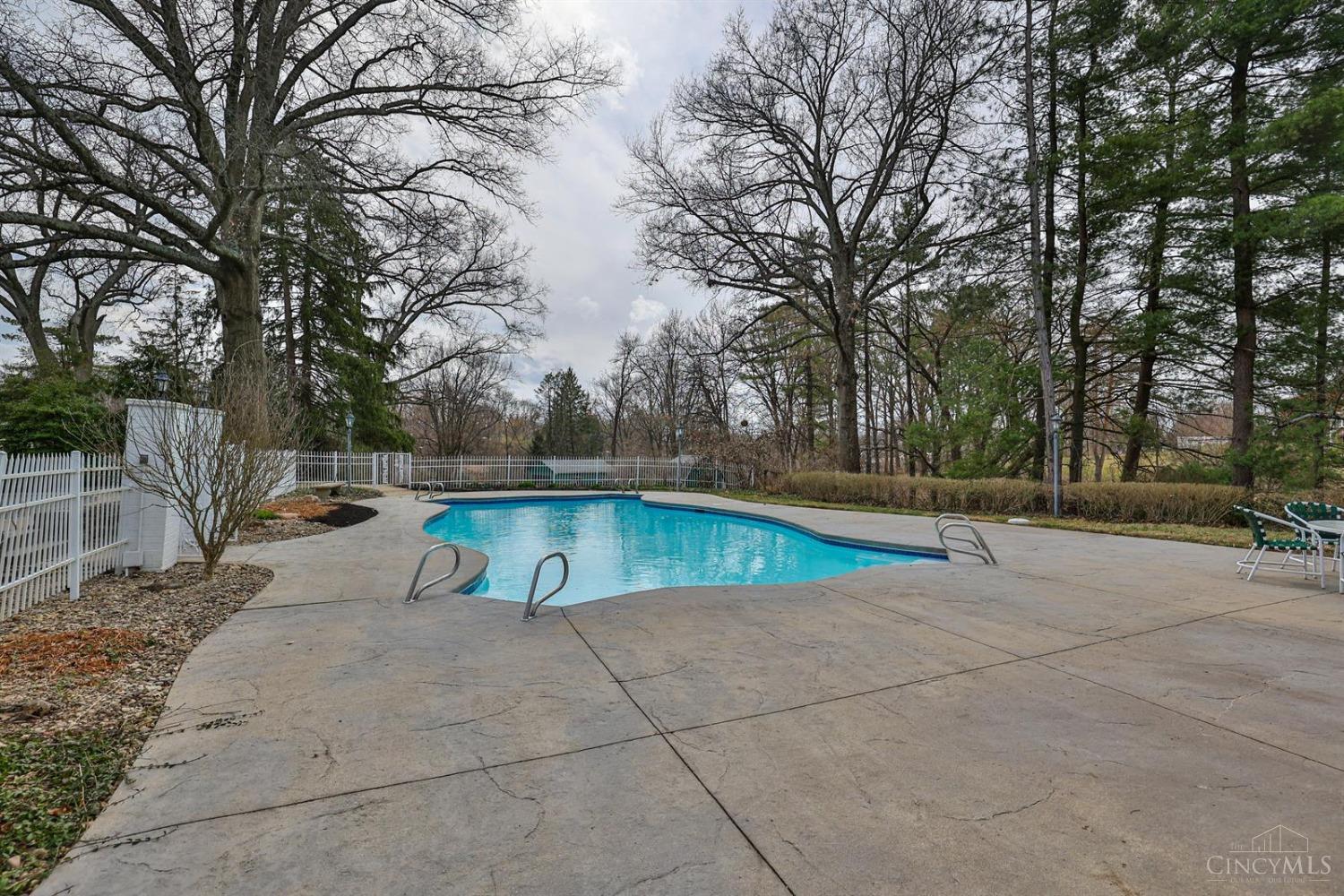 1231 Anderson Ferry Road Cincinnati, OH 45238 - Photo 76 of 98