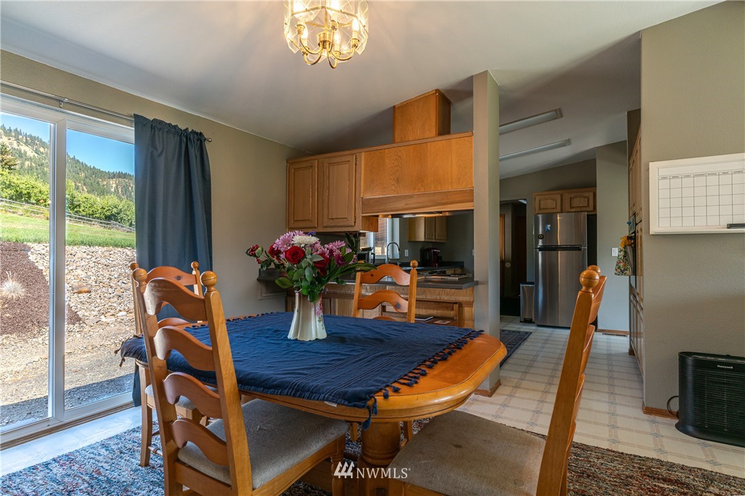 10185 Beecher Hill Road Peshastin, WA 98847 - Photo 7 of 32 Gallery Image 7