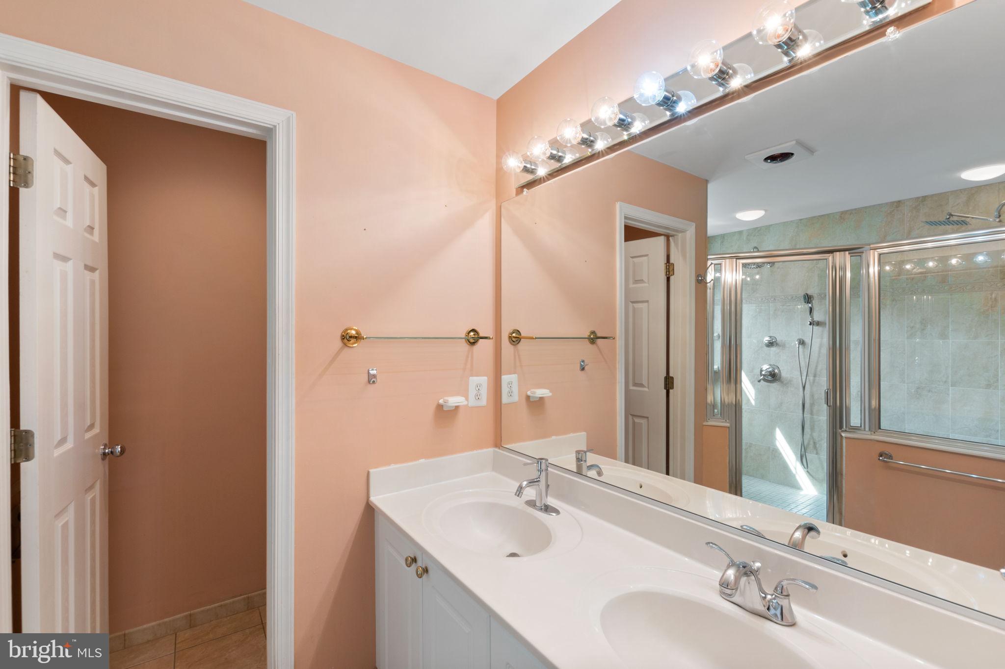 6101 Deer Ridge Trail Springfield, VA 22150 - Photo 32 of 58