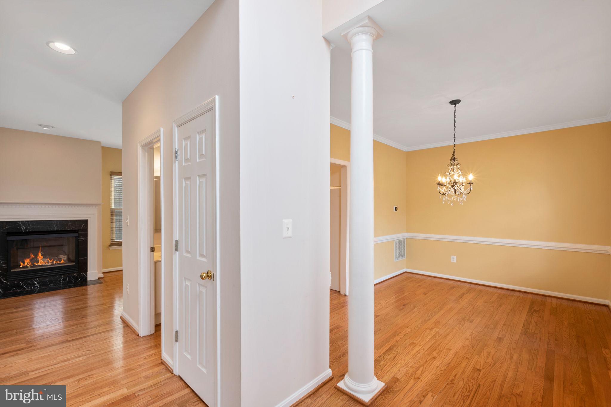 6101 Deer Ridge Trail Springfield, VA 22150 - Photo 7 of 58