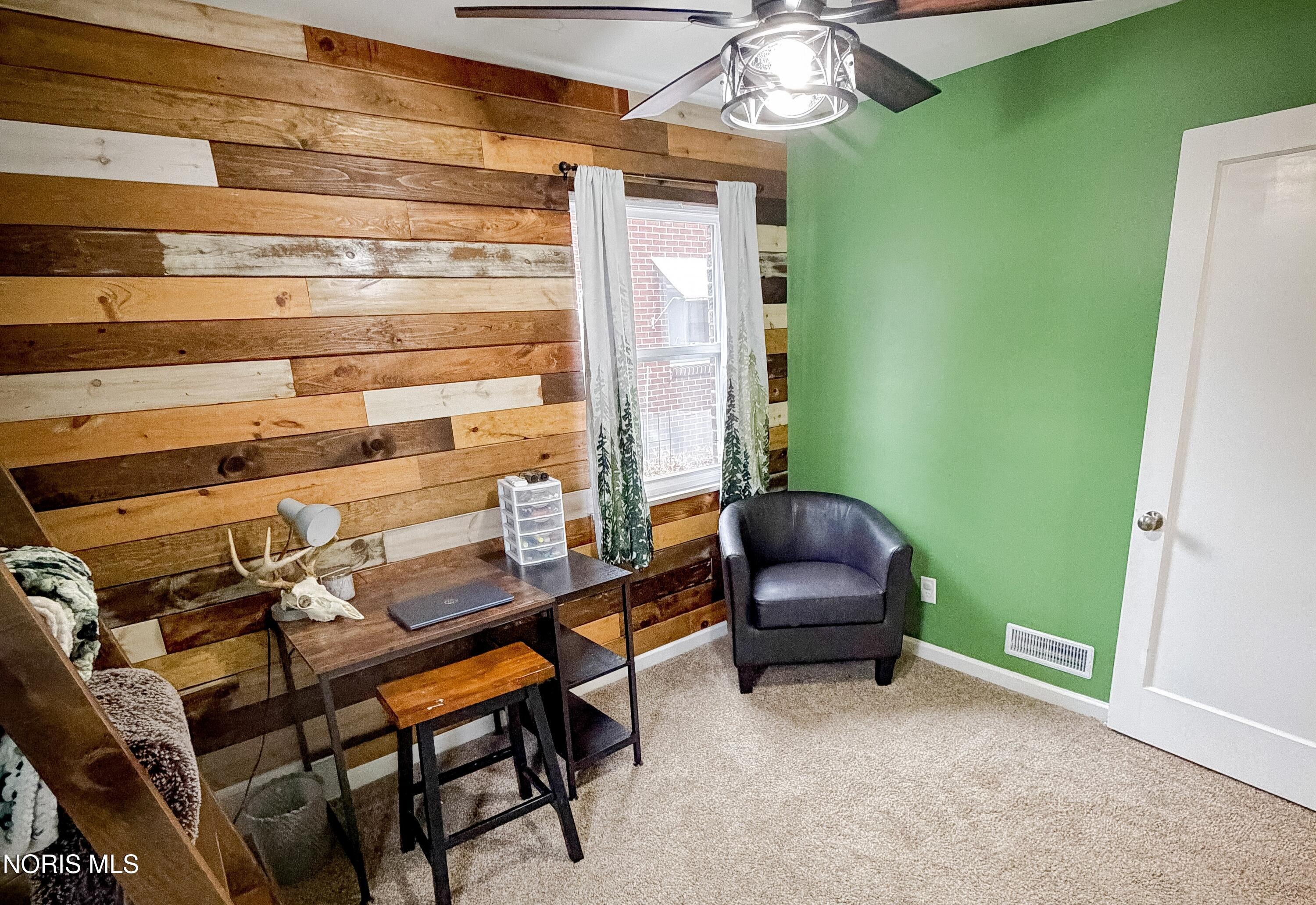 4233 Garrison Road Toledo, OH 43613 - Photo 11 of 25 bedroom or office