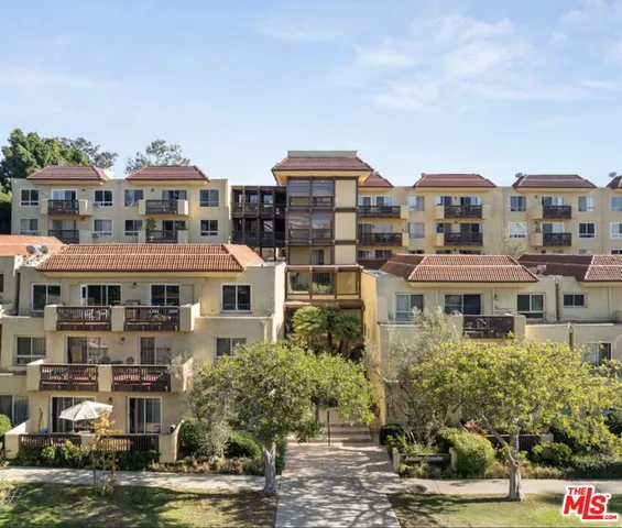 $579,500 | 5950 Buckingham Parkway, Unit 603, Culver City, CA 90230