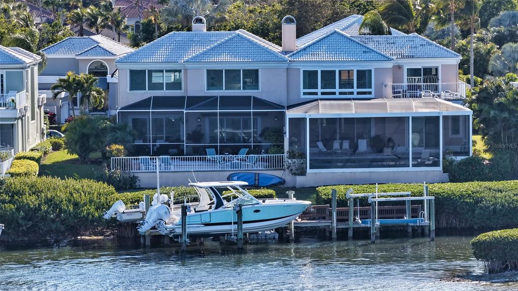 3530 Mistletoe Lane Longboat Key, FL 34228 - Photo 40 of 55 Gallery Image 40