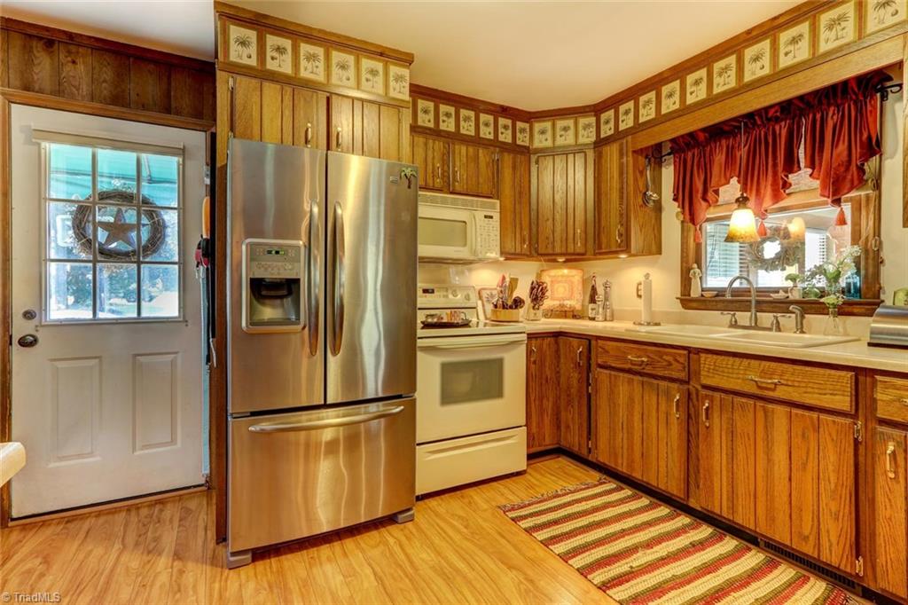 4752 Scythe Road Julian, NC 27283 - Photo 11 of 28 KITCHEN