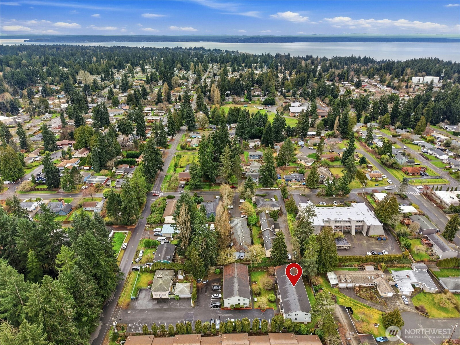 7909 218th Street Southwest, Unit 6 Edmonds, WA 98026 - Photo 27 of 27 a view of city and mountain
