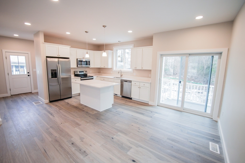 174 Wareham Road Marion, MA 02738 - Photo 11 of 39