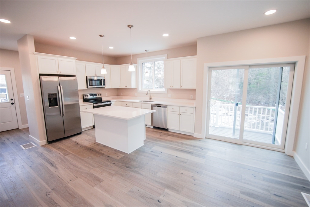 174 Wareham Road Marion, MA 02738 - Photo 3 of 39