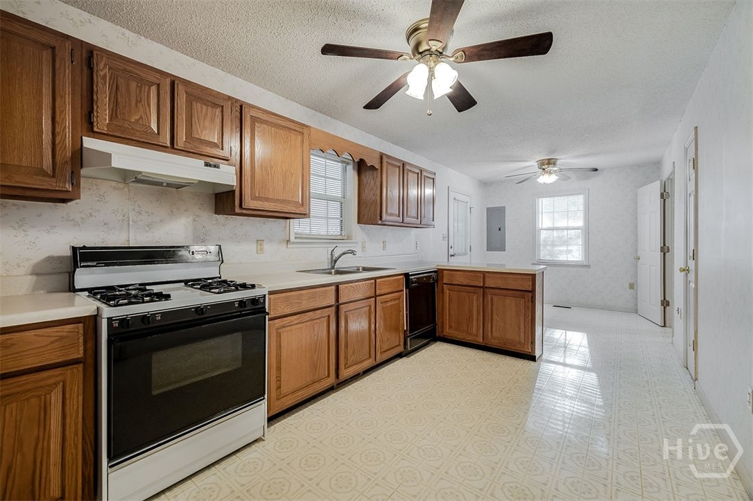 205 West 9th Street Rincon, GA 31326 - Photo 10 of 31