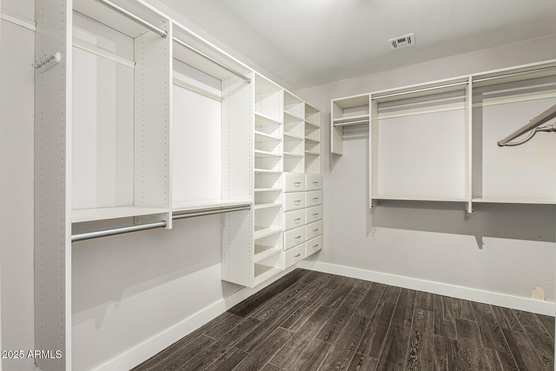 2425 West Florentine Road Phoenix, AZ 85086 - Photo 24 of 55 Primary Closet