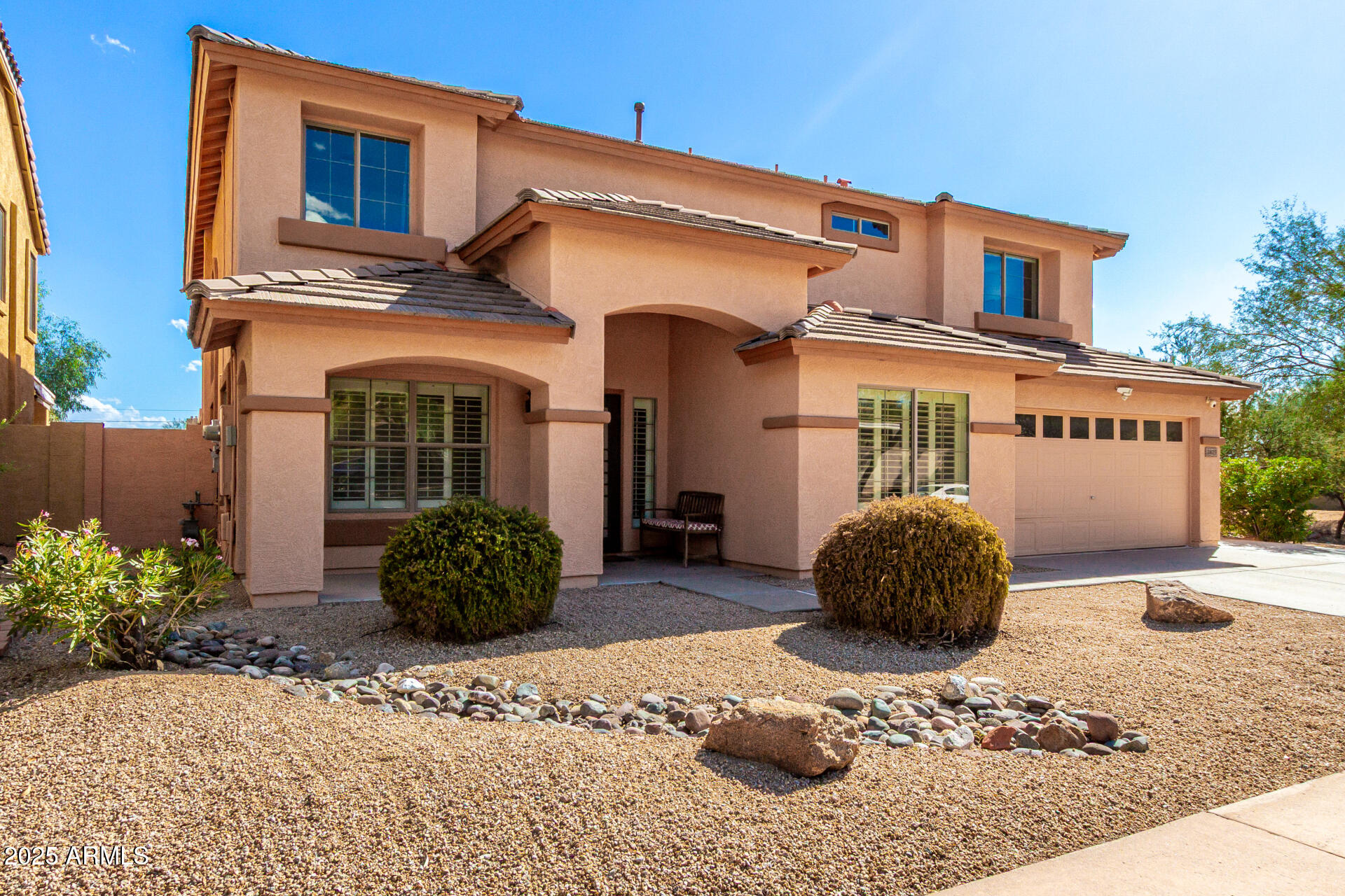 2425 West Florentine Road Phoenix, AZ 85086 - Photo 3 of 55 2425 W Florentine