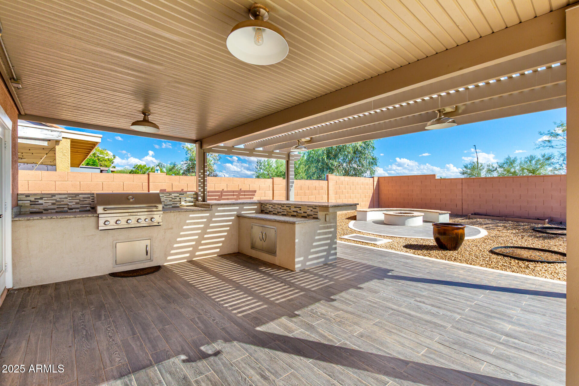 2425 West Florentine Road Phoenix, AZ 85086 - Photo 40 of 55 Outdoor Kitchen
