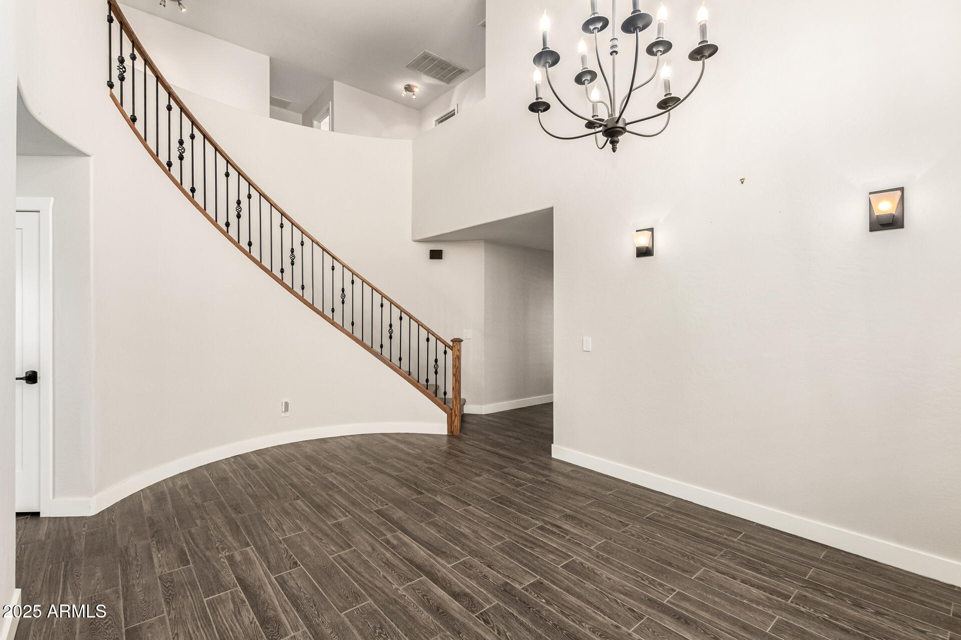 2425 West Florentine Road Phoenix, AZ 85086 - Photo 5 of 55 Formal Dining