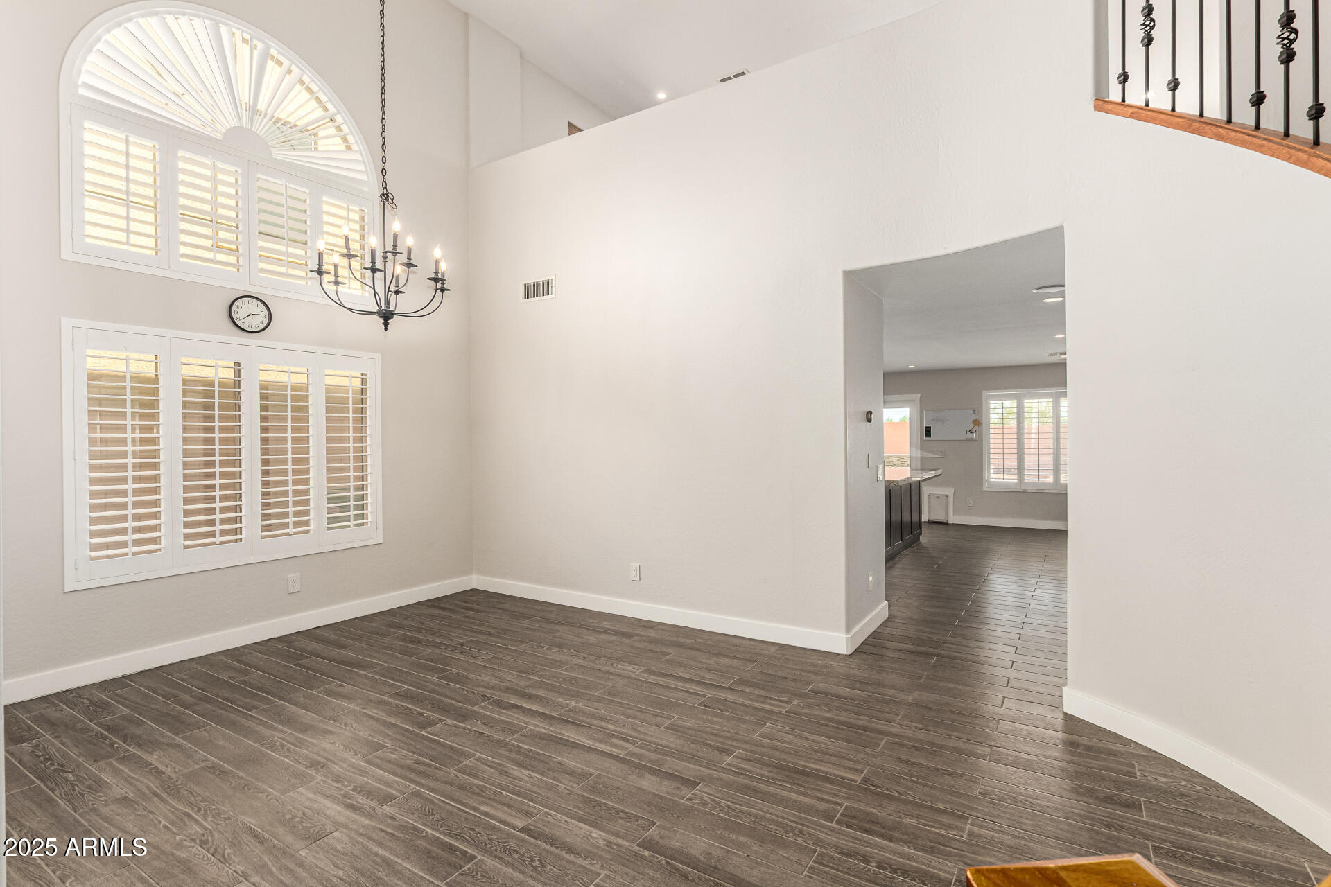 2425 West Florentine Road Phoenix, AZ 85086 - Photo 6 of 55 Formal Dining