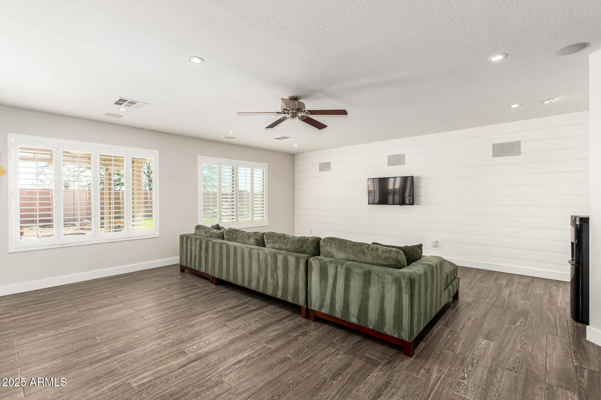 2425 West Florentine Road Phoenix, AZ 85086 - Photo 8 of 55 Great Room