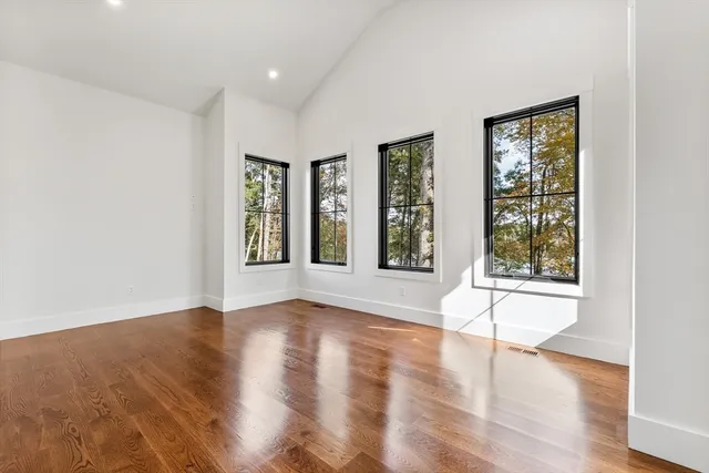 $2,549,999 | 5 Swan Vw Cmn Drive, Northborough, MA 01532