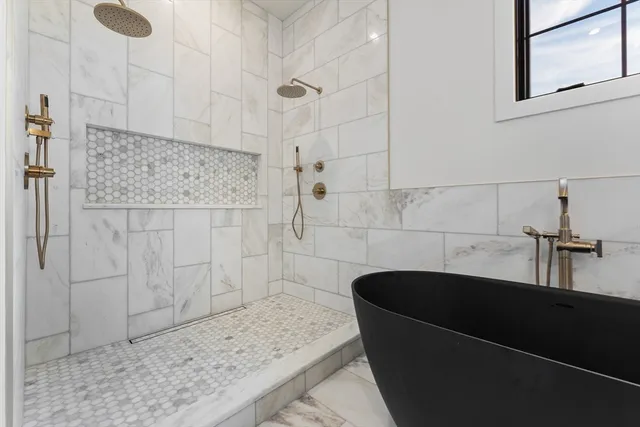 $2,549,999 | 5 Swan Vw Cmn Drive, Northborough, MA 01532