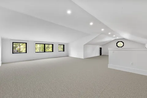 $2,549,999 | 5 Swan Vw Cmn Drive, Northborough, MA 01532