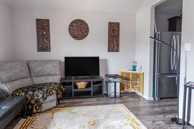 $1,950 | 234 Fernwood Drive, Schertz, TX 78108