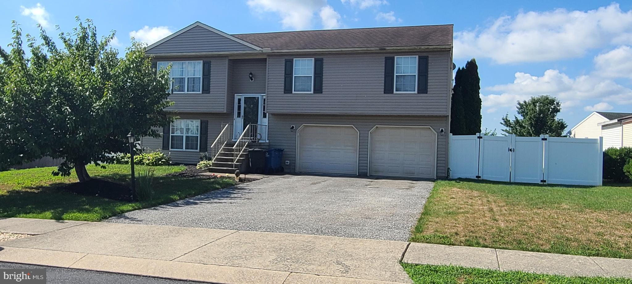35 Coventry Cross Road Mount Wolf, PA 17347 - Photo 1 of 28 Gallery Image 1
