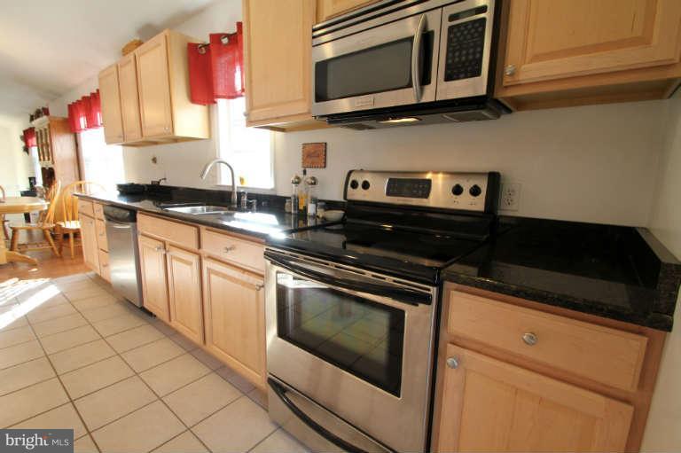 1459 Sussex Road Baltimore, MD 21221 - Photo 13 of 30 Kitchen
