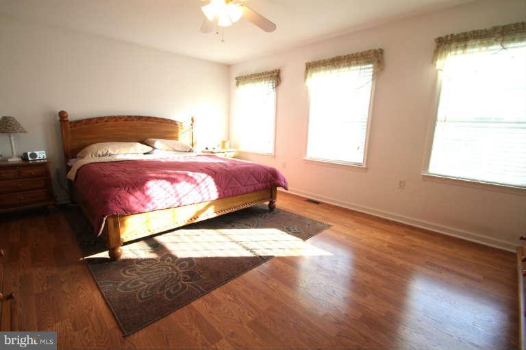 1459 Sussex Road Baltimore, MD 21221 - Photo 21 of 30 Bedroom