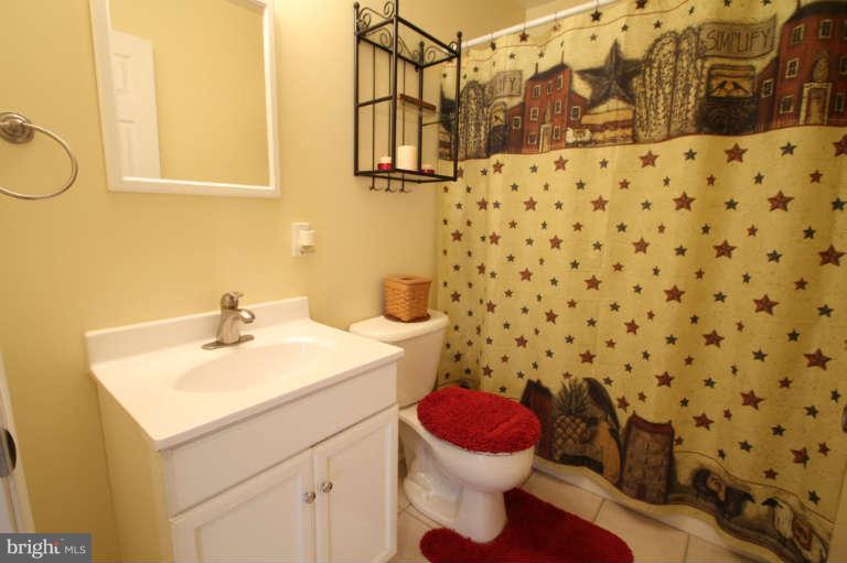 1459 Sussex Road Baltimore, MD 21221 - Photo 25 of 30 Kitchen