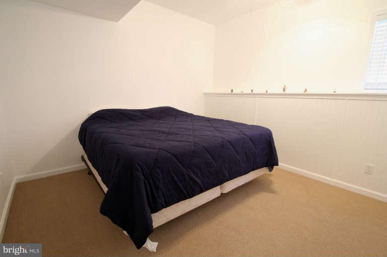 1459 Sussex Road Baltimore, MD 21221 - Photo 27 of 30 Bedroom
