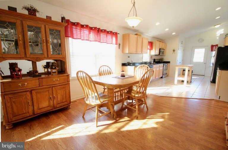 1459 Sussex Road Baltimore, MD 21221 - Photo 9 of 30 Kitchen