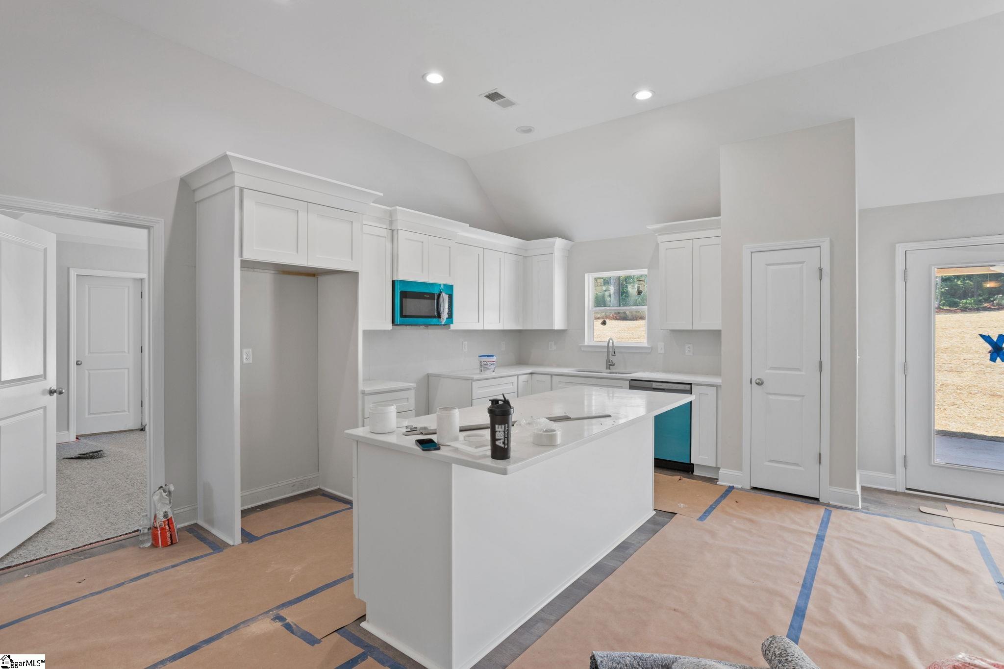 213 Buckingham Road Duncan, SC 29334 - Photo 6 of 16