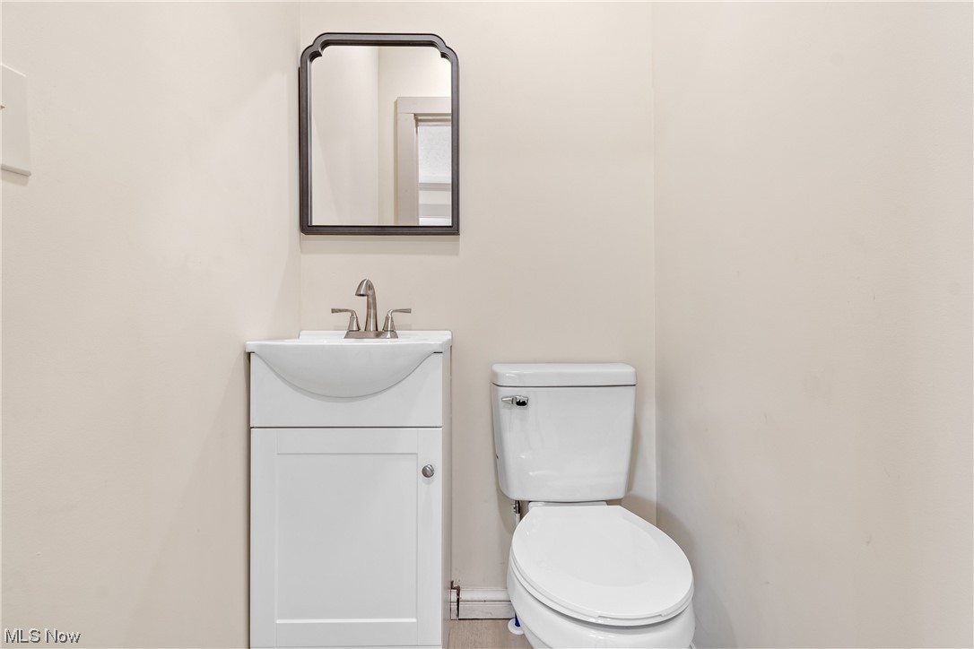 1474 Hampton Road Akron, OH 44305 - Photo 11 of 27 Bathroom featuring oversized vanity and mirror