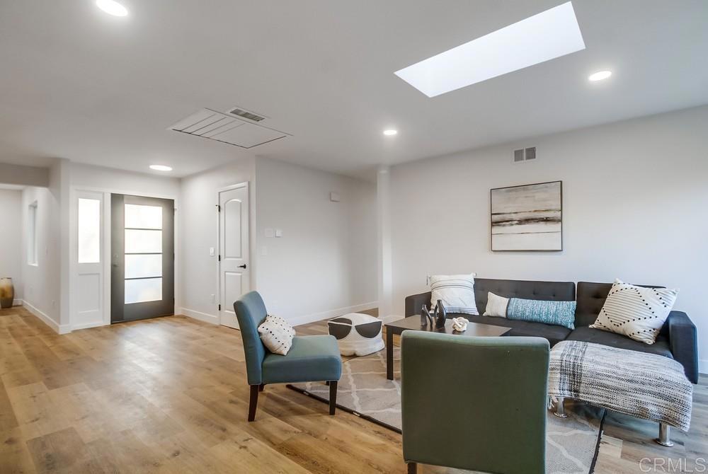 12877 Carriage Road Poway, CA 92064 - Photo 13 of 43